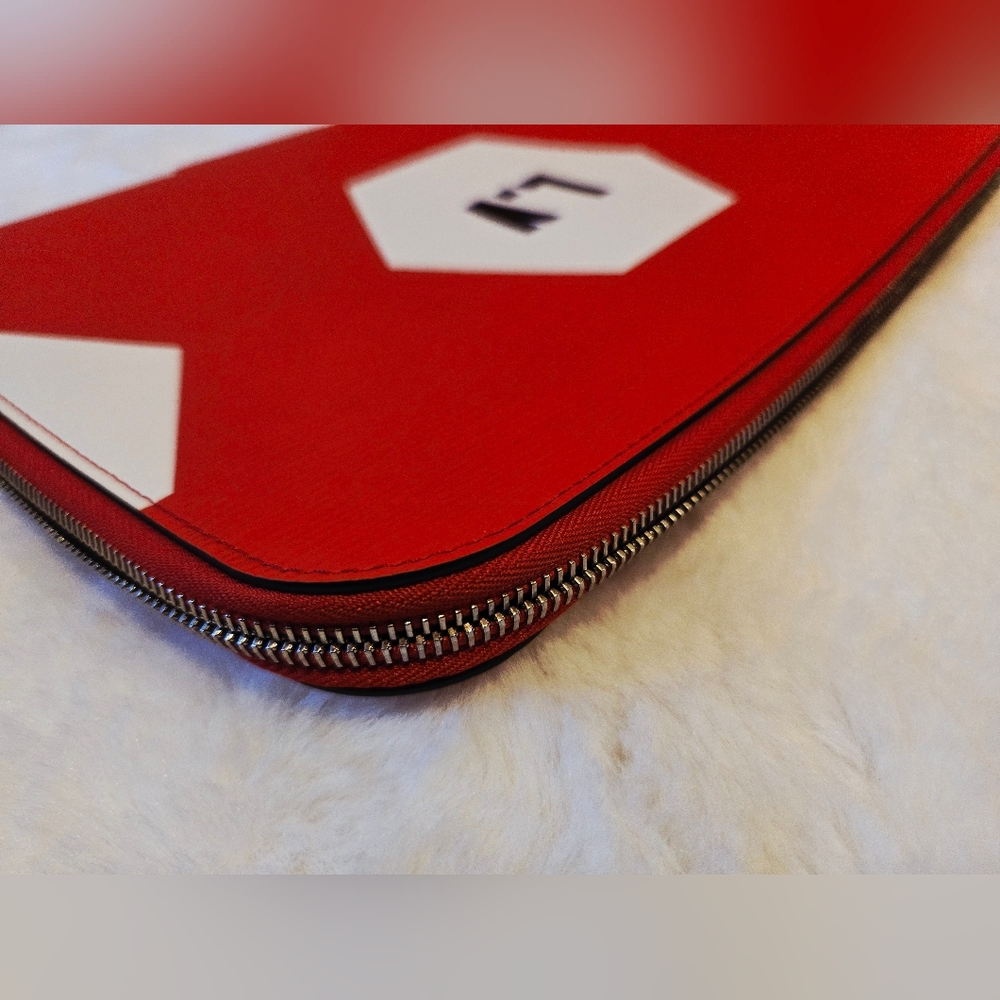 Limited Edition Louis Vuitton Epi World Cup 2018 Pochette Jour GM Clutch Bag Red - Picture 5 of 15